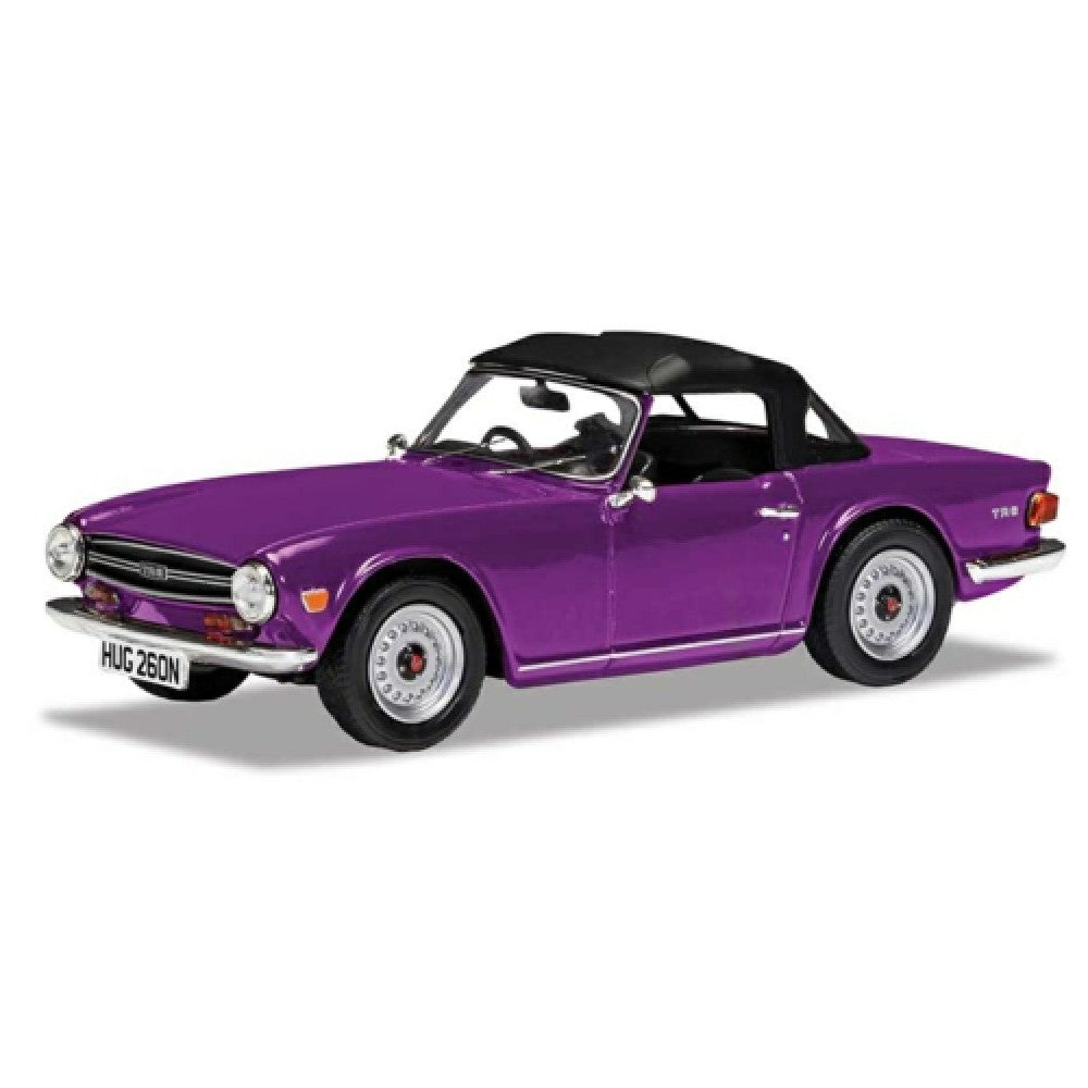 VA14701 - Triumph TR6 (Magenta) 1:43